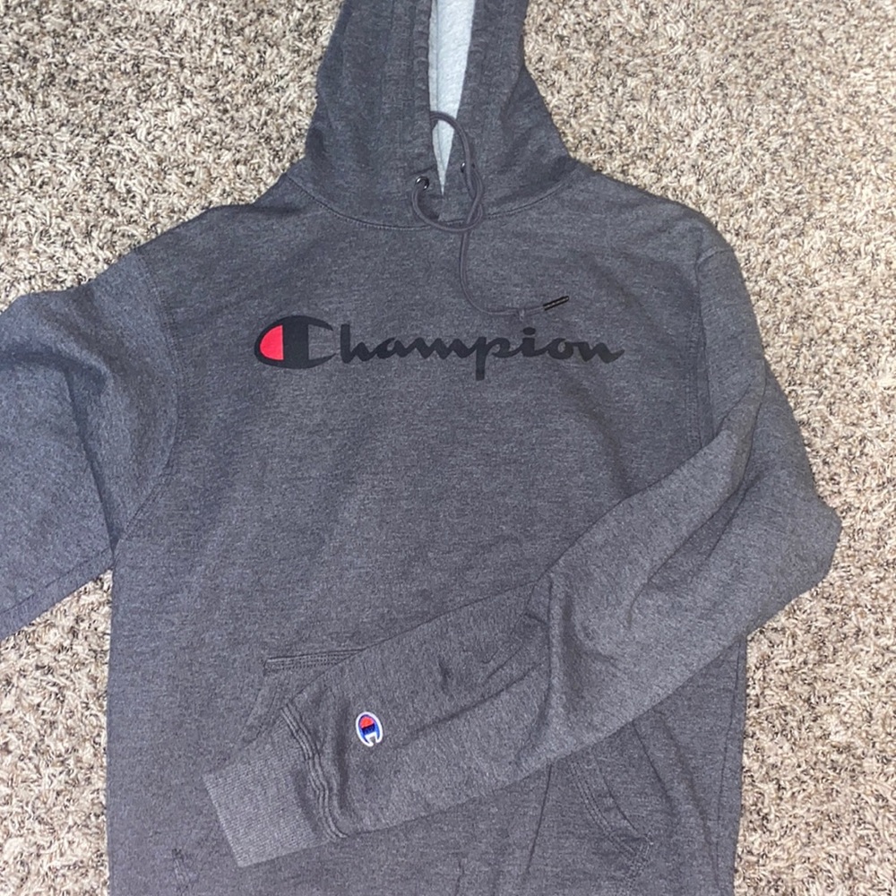 Champion hoodie lightly used super comfortable